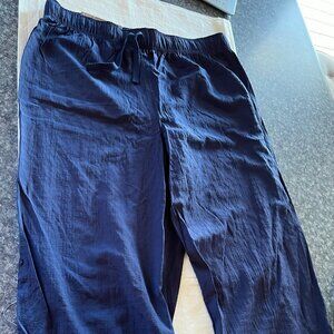 NWT - White Stag Navy Stretch Crinkle Capri Pants Women's - XL